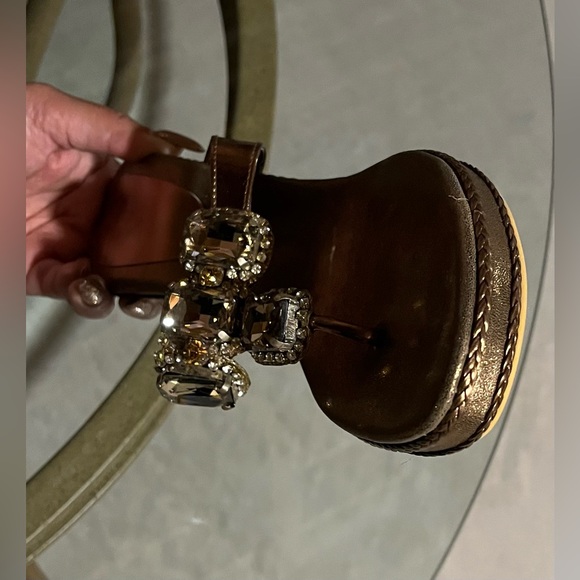 Brand NEW! Metallic brown wedge sandals with Crystals. Size 8. - Picture 8 of 10